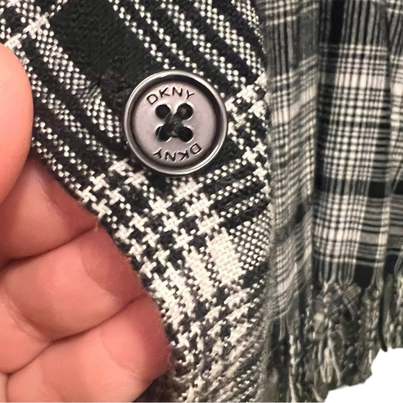 DKNY poncho - Picture 5 of 8